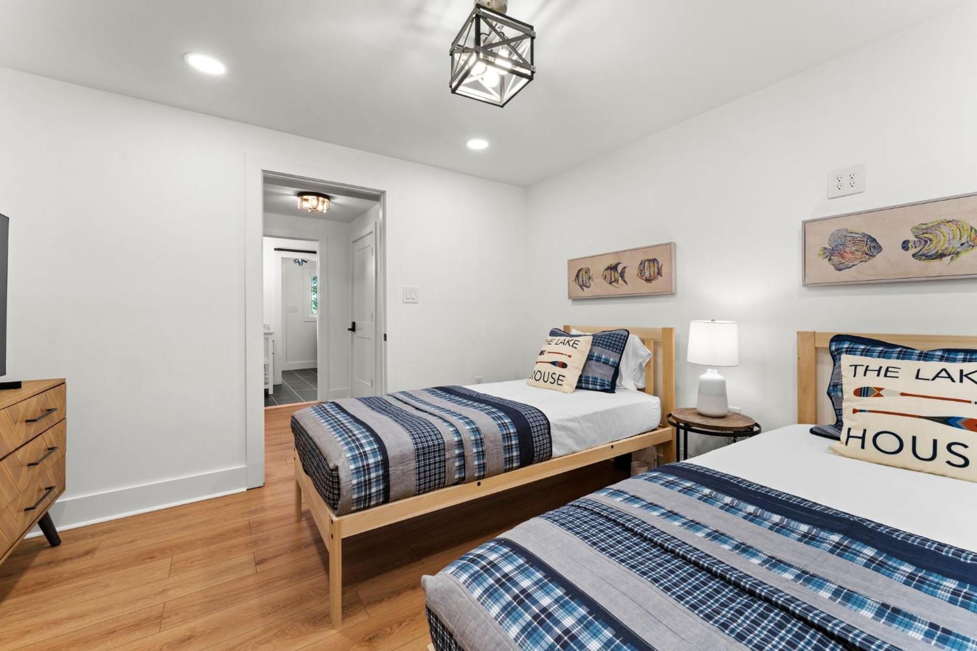 Lakefront Living 무어스빌 외부 사진