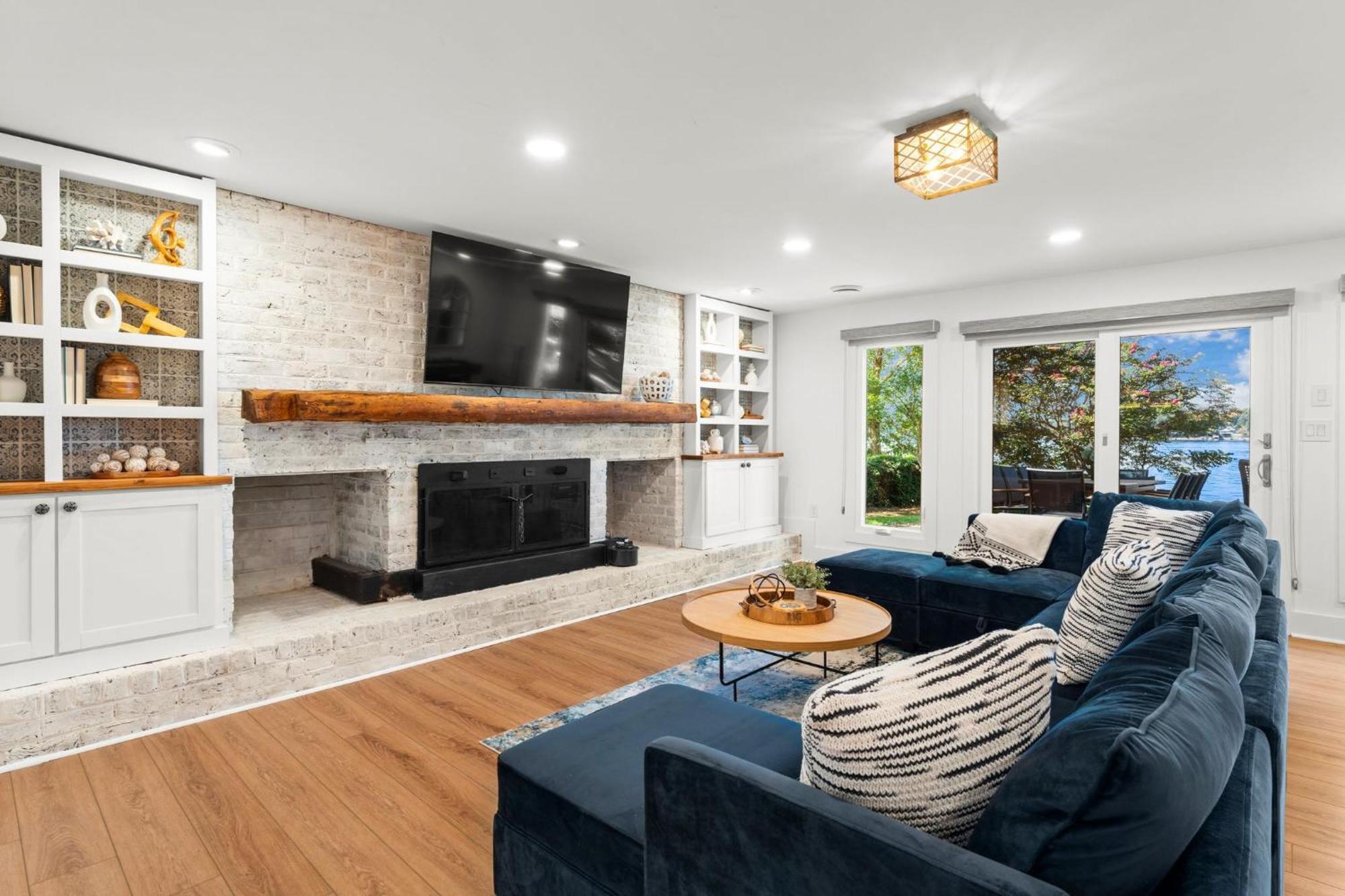 Lakefront Living 무어스빌 외부 사진