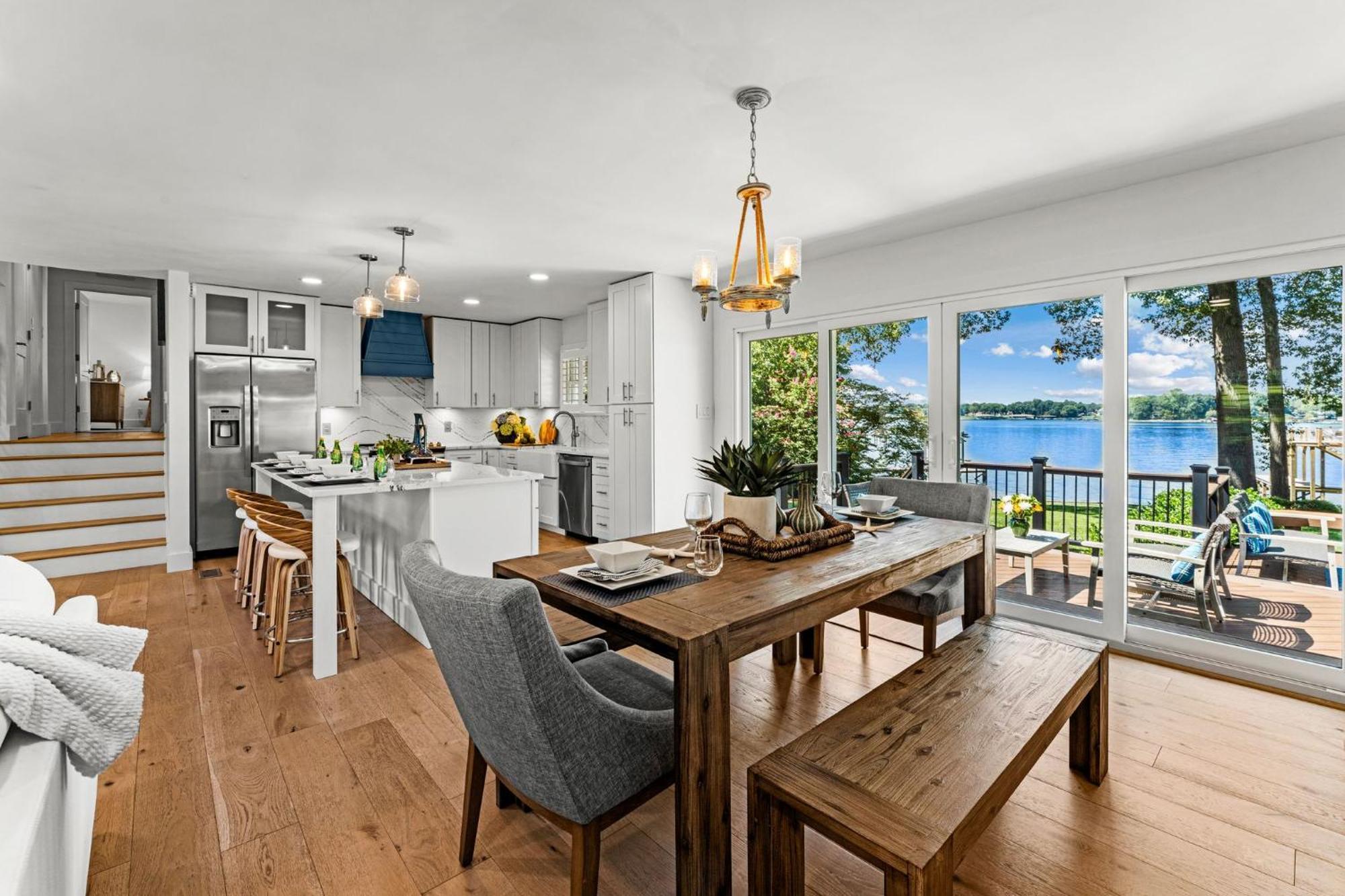 Lakefront Living 무어스빌 외부 사진