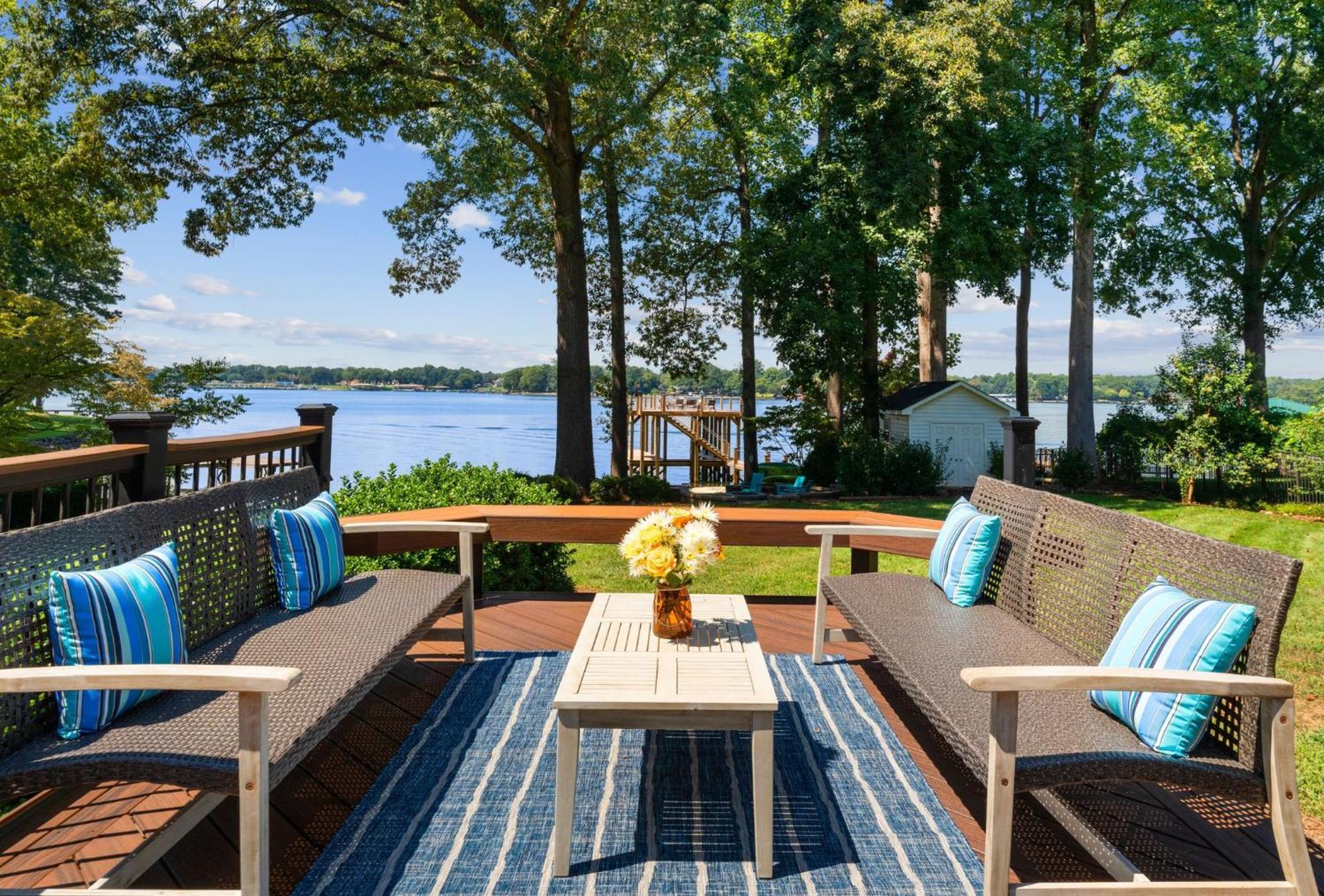 Lakefront Living 무어스빌 외부 사진
